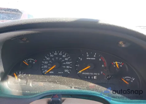 1998 Ford Mustang z USA, uszkodzony, nr VIN 1FAFP4447WF217244